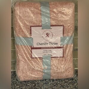 🆕 Throw Blanket - Pink